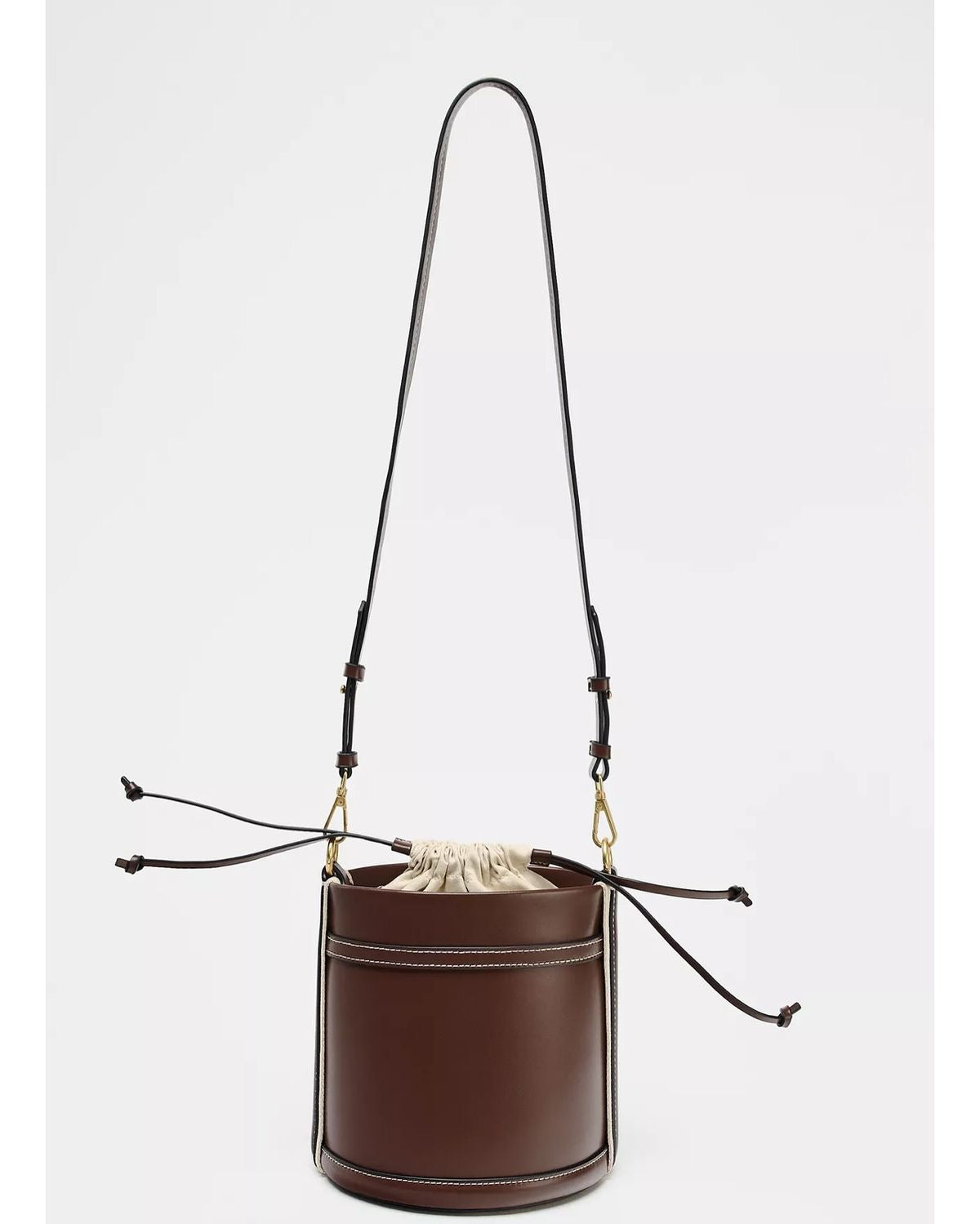 IMPORTED HANDLE BUCKET BAG