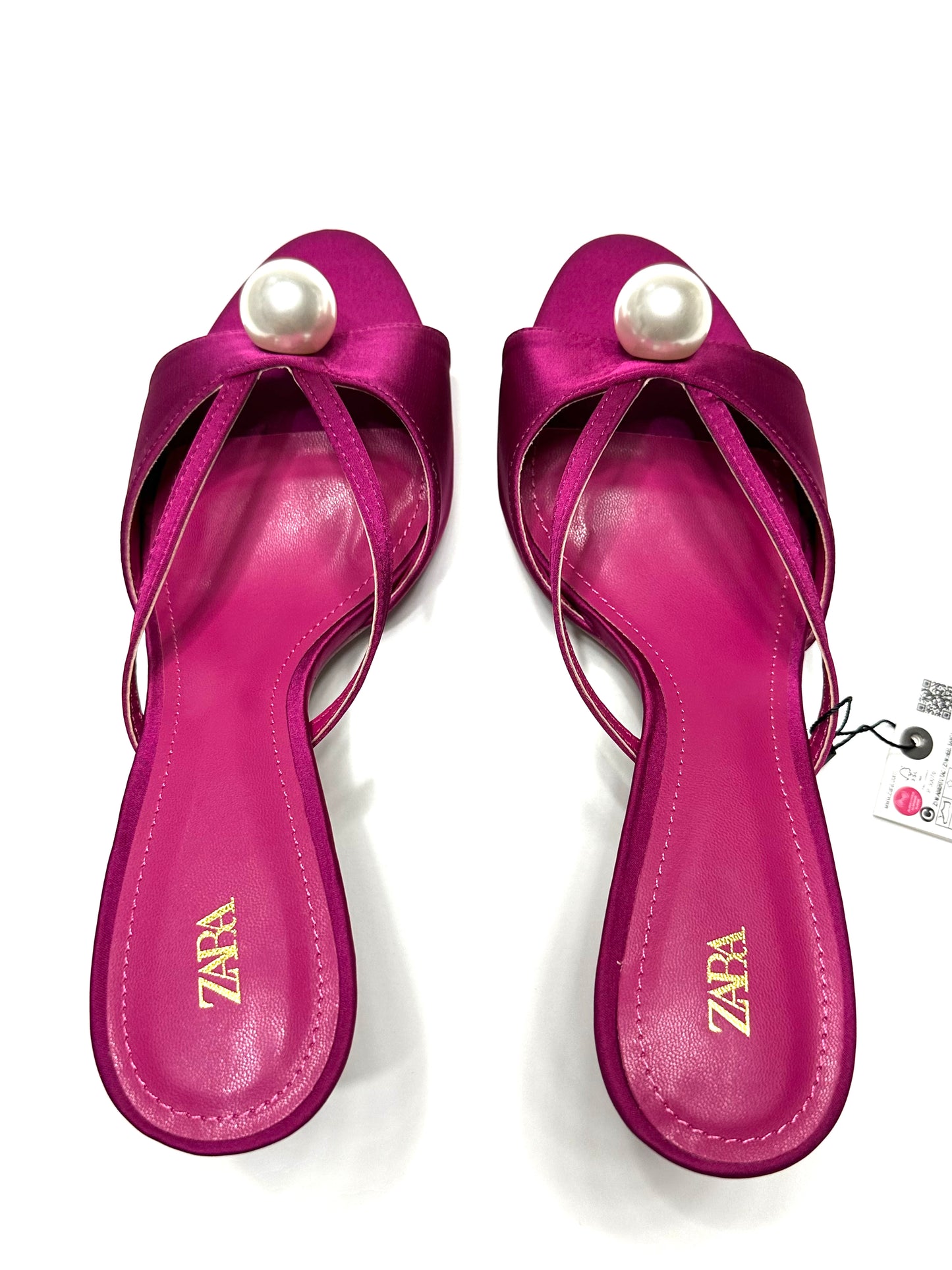 PEARL HEELED SANDALS