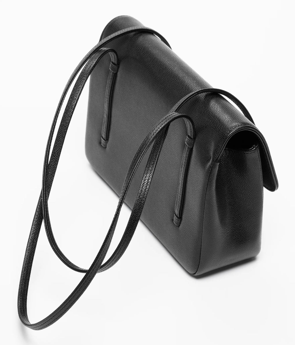 Small flap bag, grained shinny coco