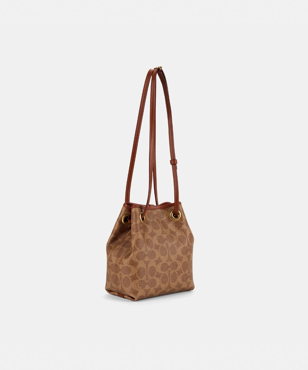 Jade Drawstring Bag In Signature Canvas