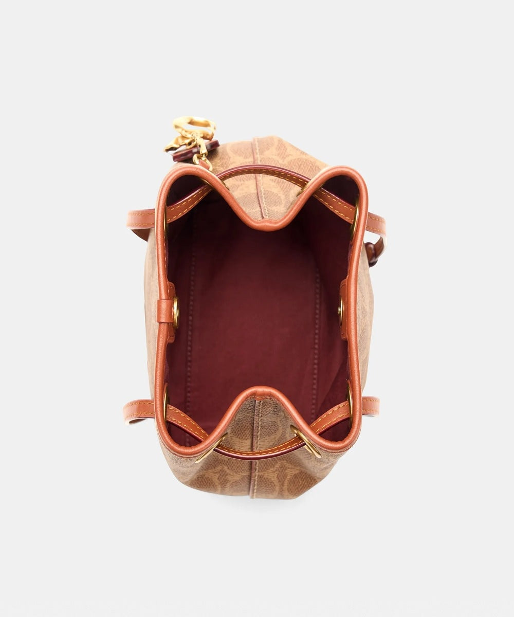 Jade Drawstring Bag In Signature Canvas