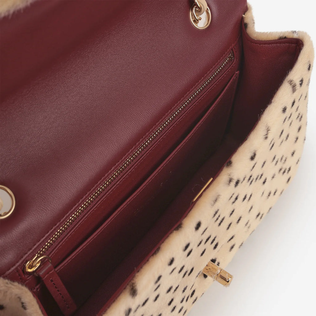 Chanel Métiers d'Art 26 Medium Classic Flap