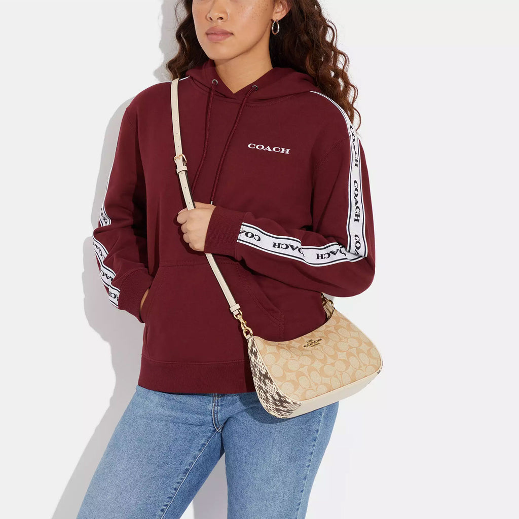 Teri Shoulder Bag In Signature Canvas