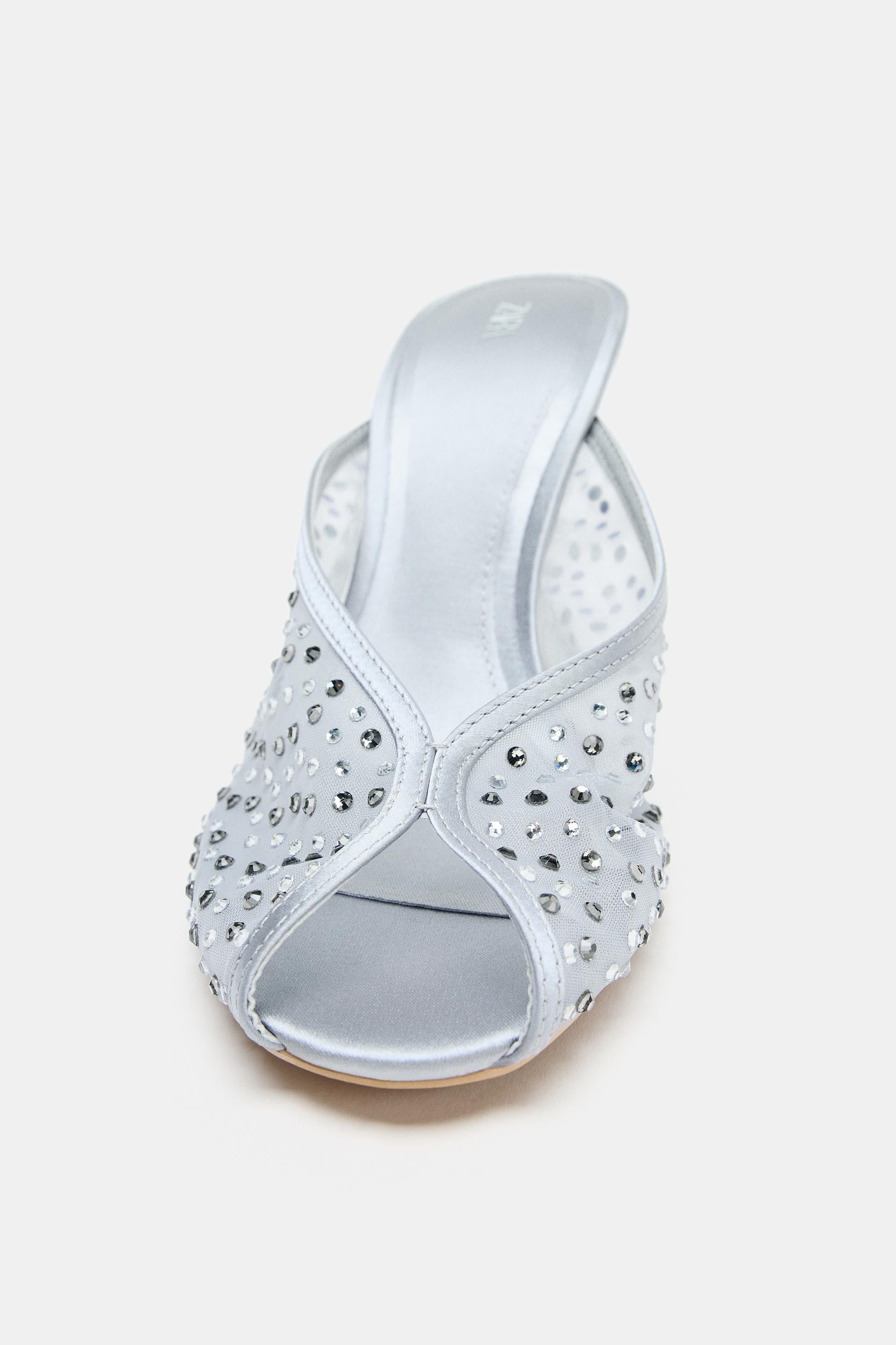 MESH HEEL SANDALS WITH SHINNY DETAIL
