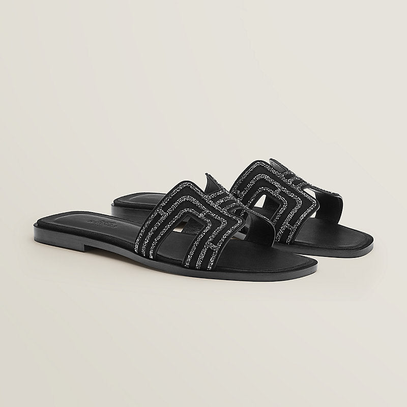 HER ORAN MESH SANDAL
