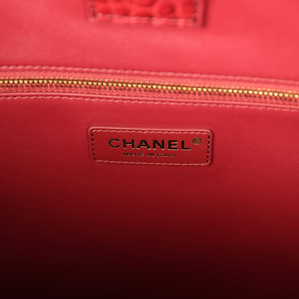 Chanel Large tote Shopping Bag Burgundy Crocodile Embossed