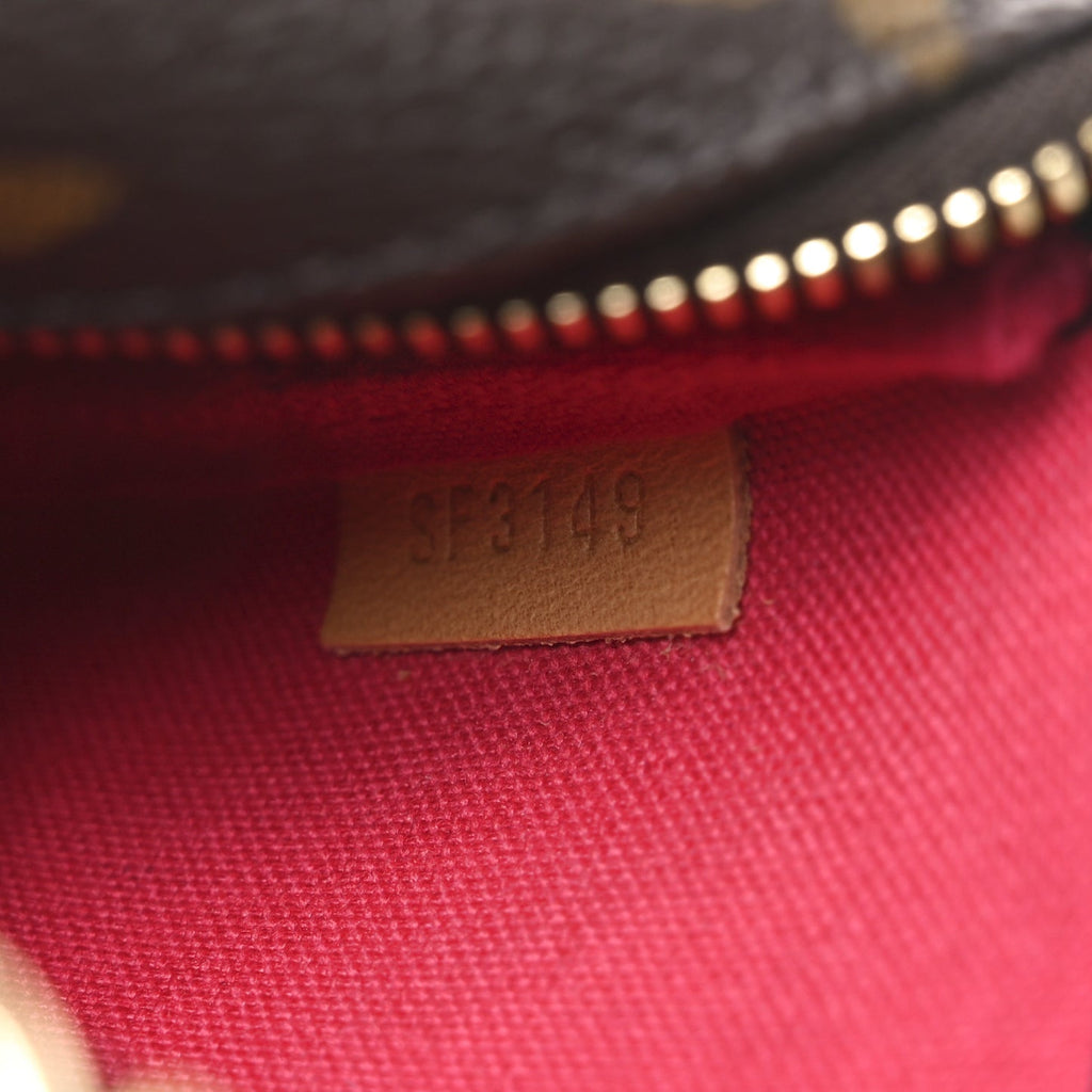 LOUIS VUITTON Christmas Animation Tokyo Mini Pochette