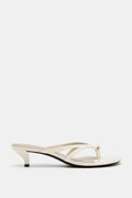 LEATHER SANDALS WITH METAL DETAIL