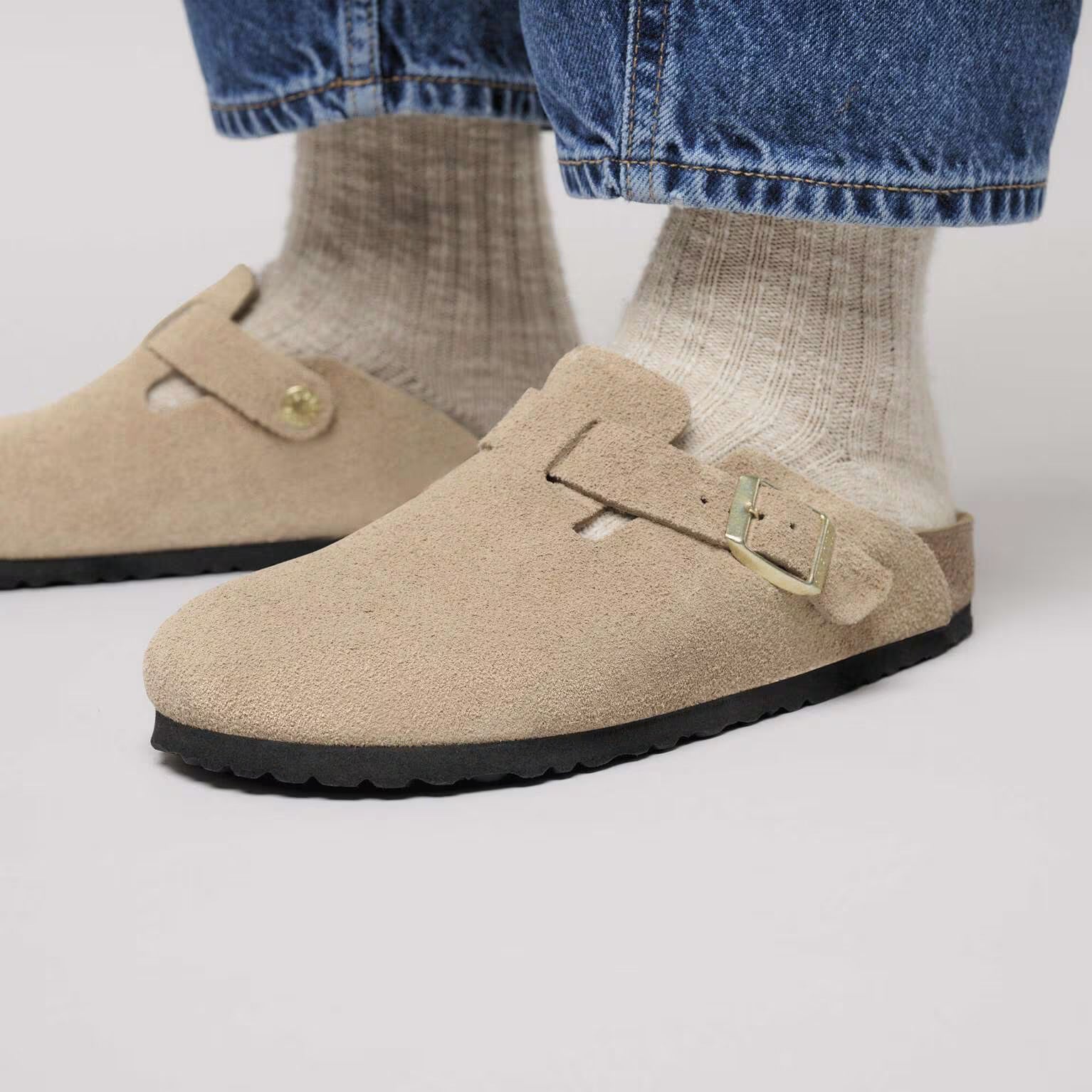 SUEDE BOSTON CLOGS