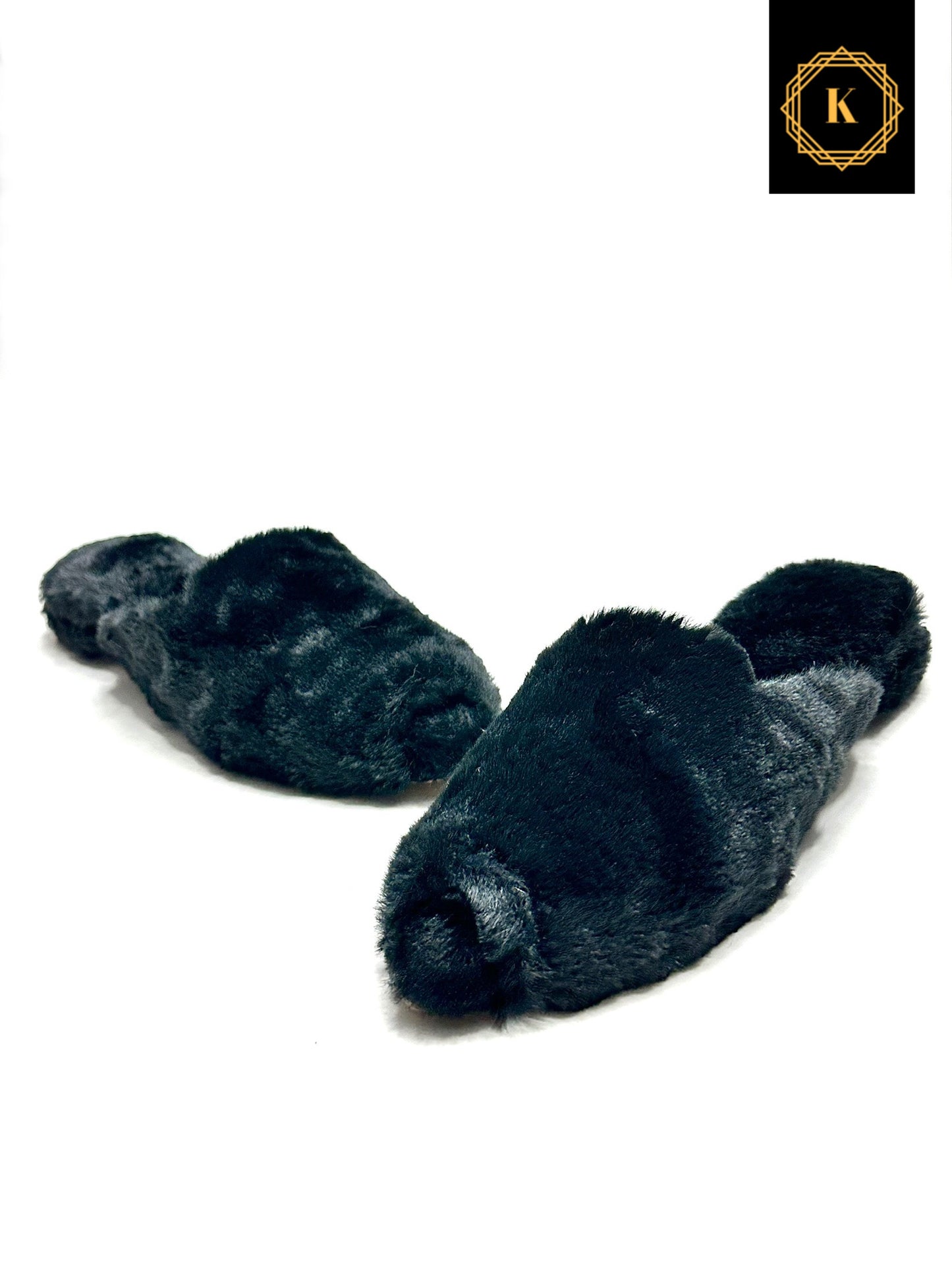 Fur slippers