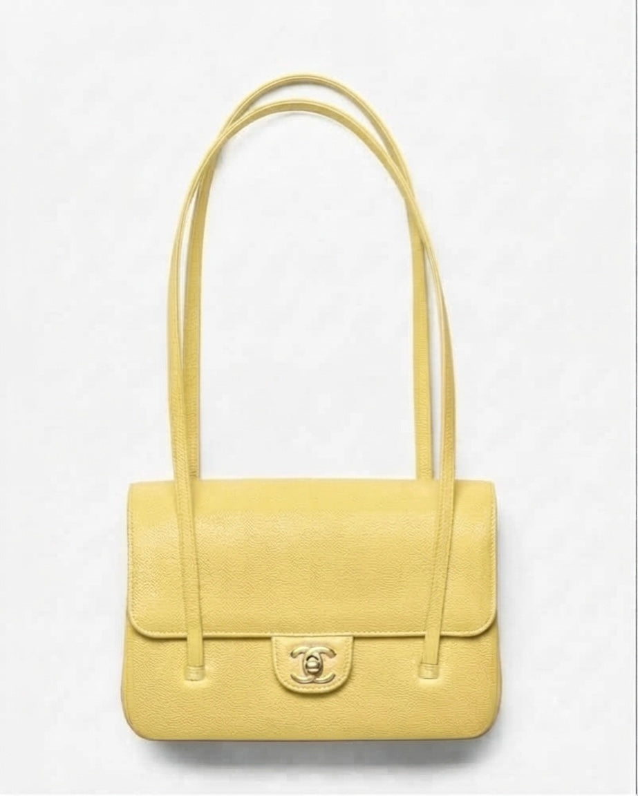 Small flap bag, grained shinny coco