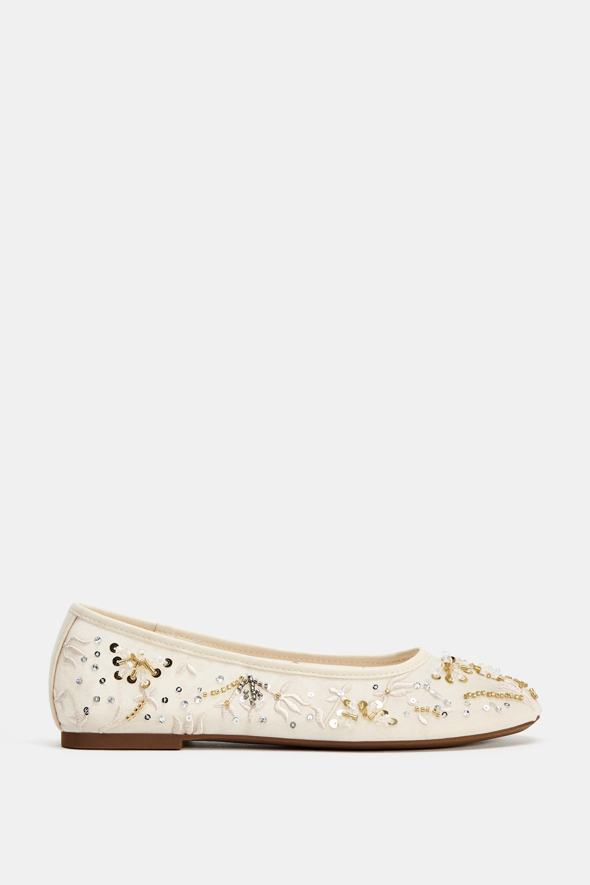 FLAT BALLET SHOES WITH SPARKLE DETAIL