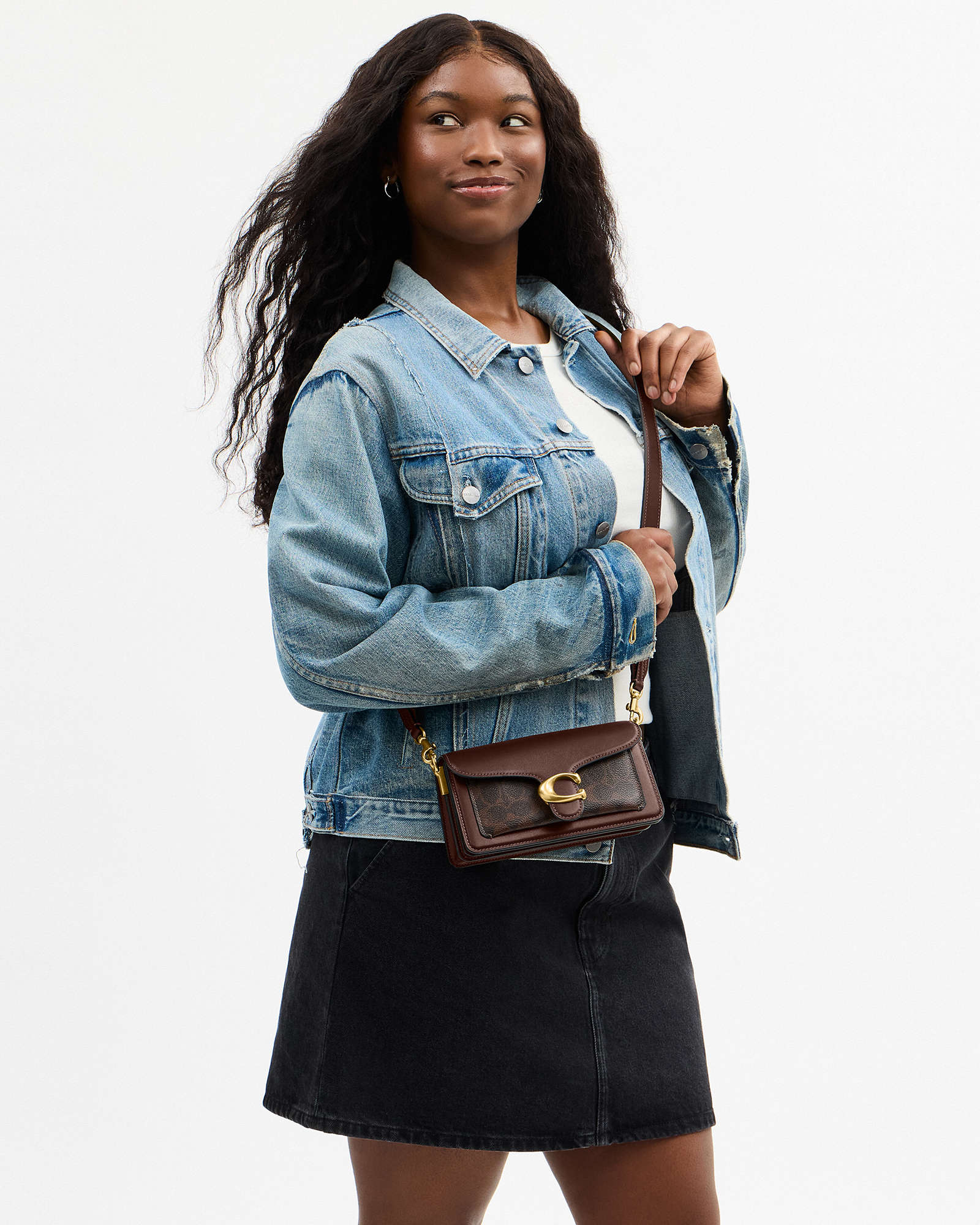 Tabby Shoulder Bag 20 in signature canvas