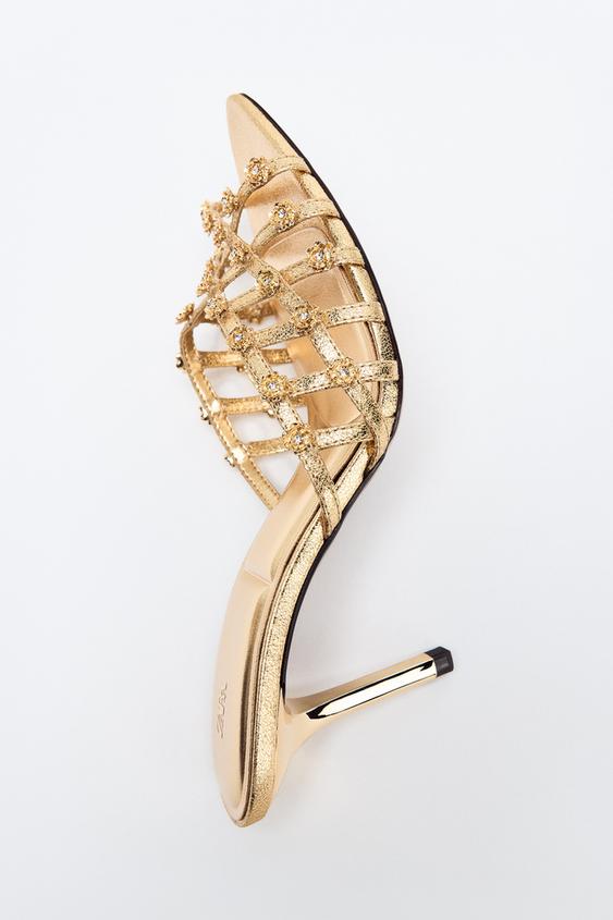 SHINNY HEELED SANDALS