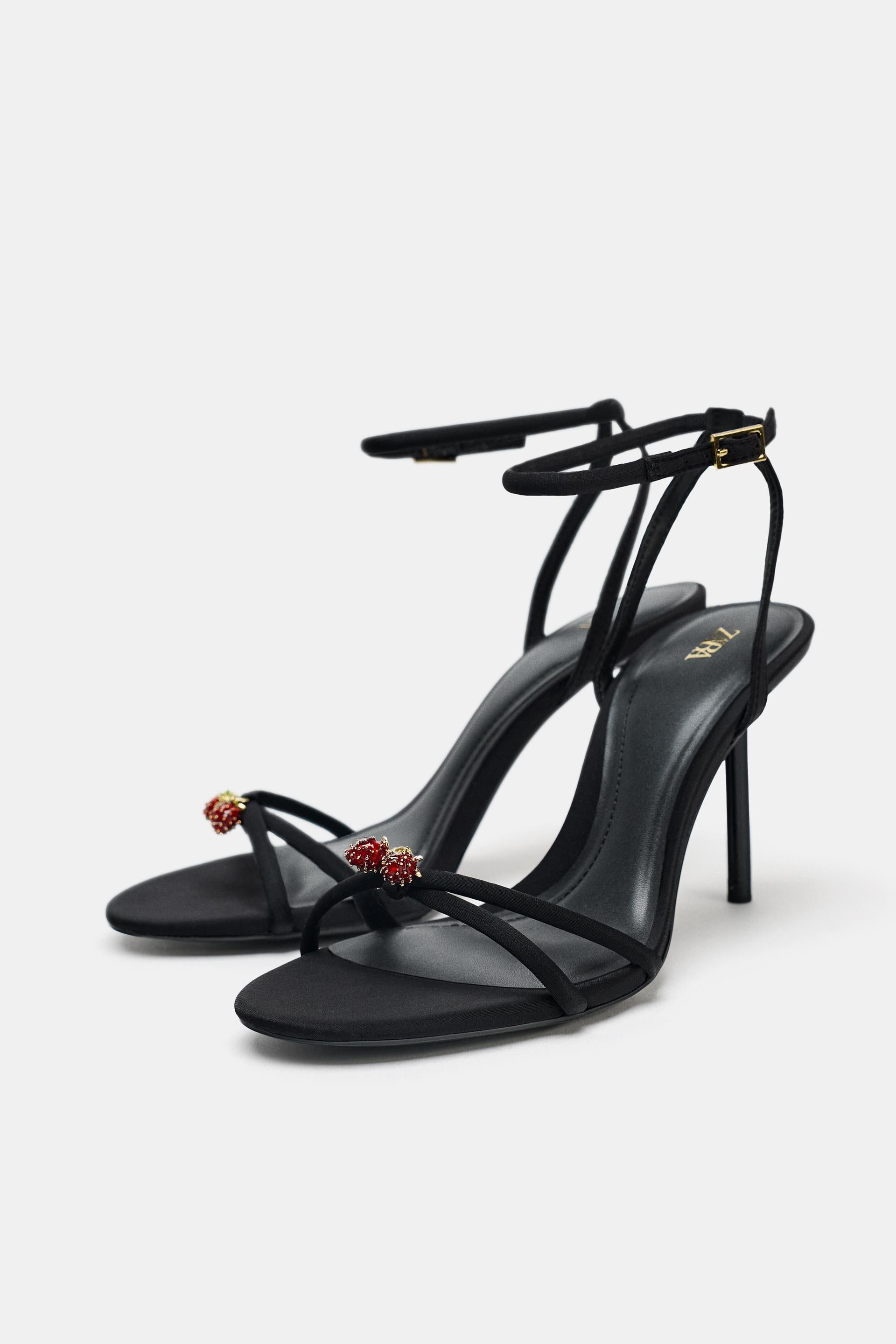BEADED CROSSOVER STRAP SANDALS