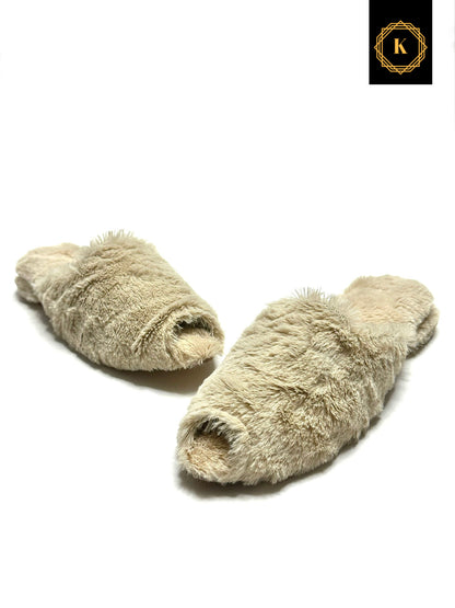 Fur slippers