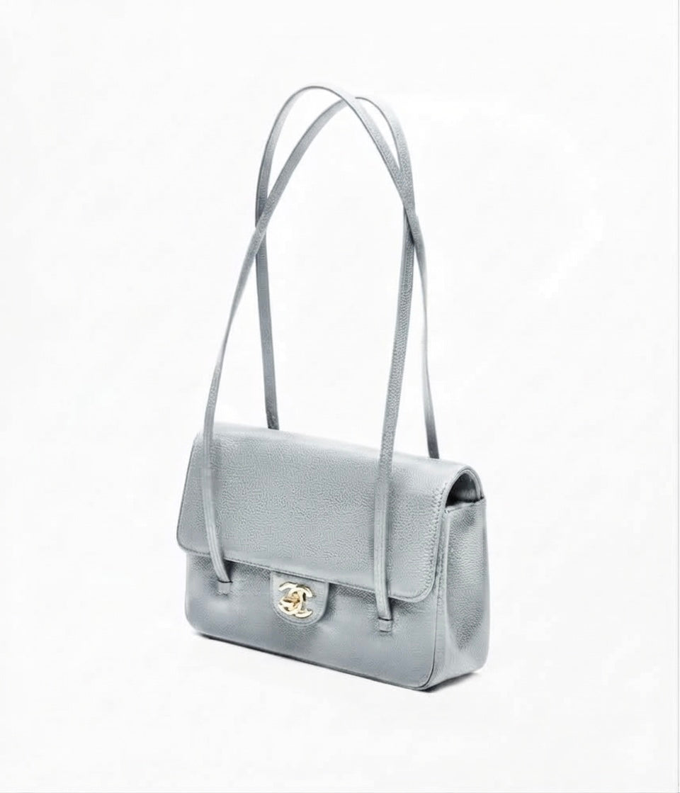 Small flap bag, grained shinny coco