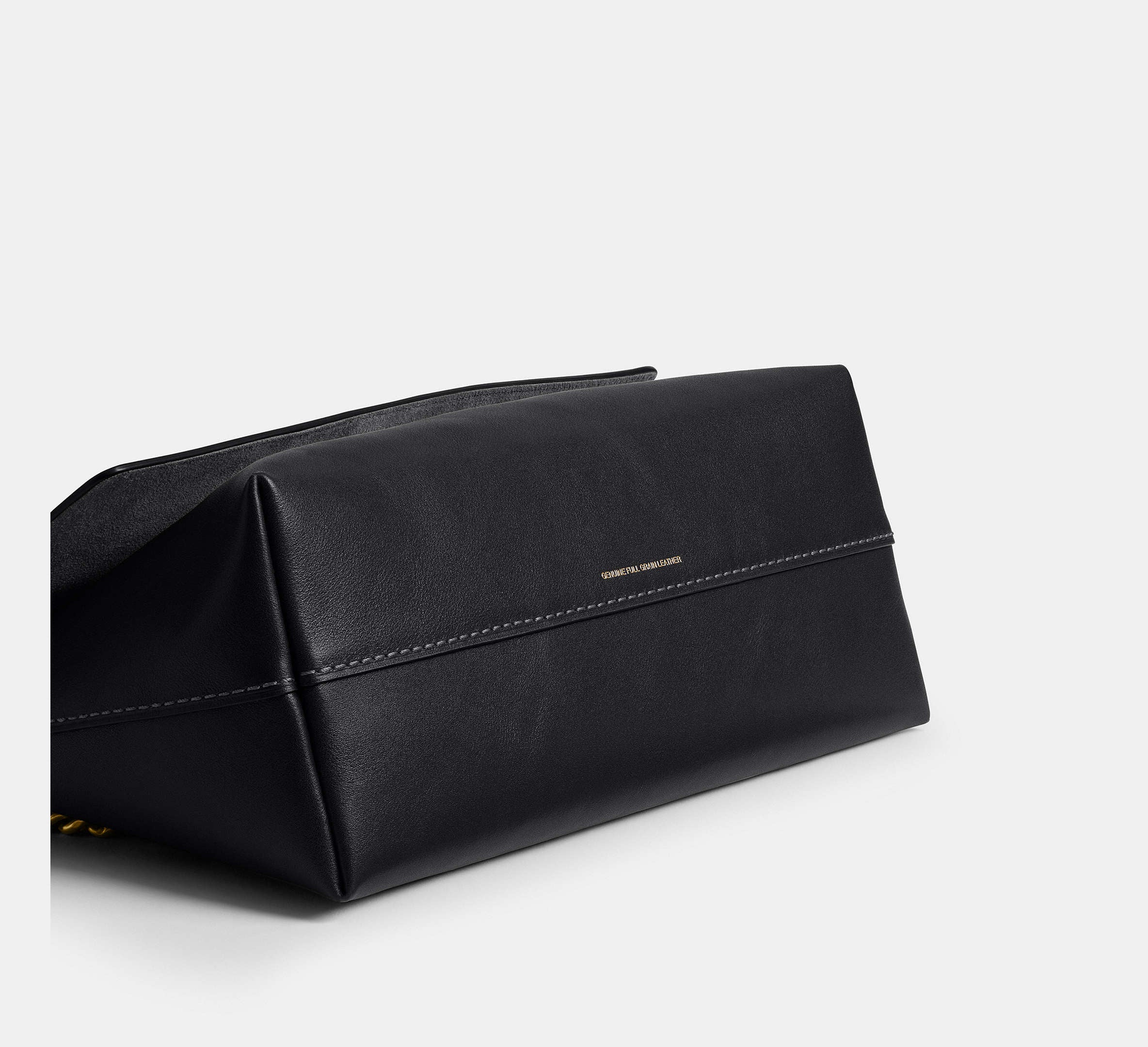 Chelsea Shoulder Bag 30 With Chain