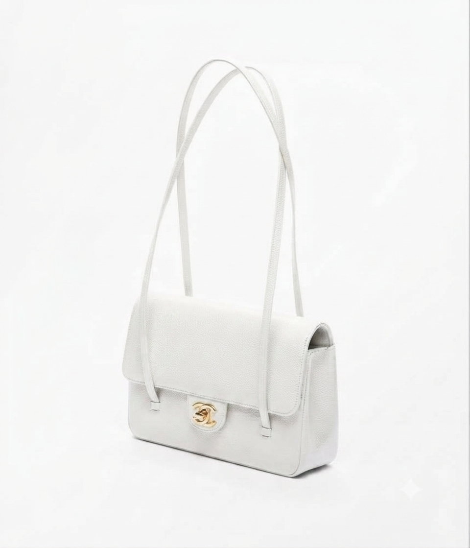 Small flap bag, grained shinny coco