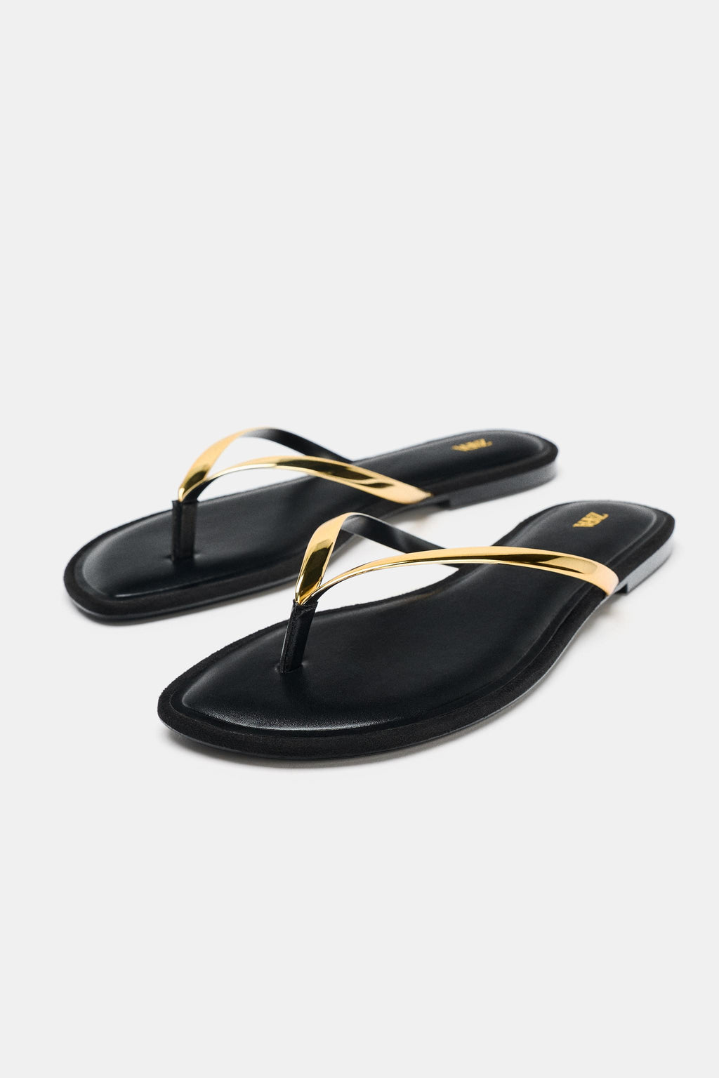 SANDALS WITH METAL DETAIL