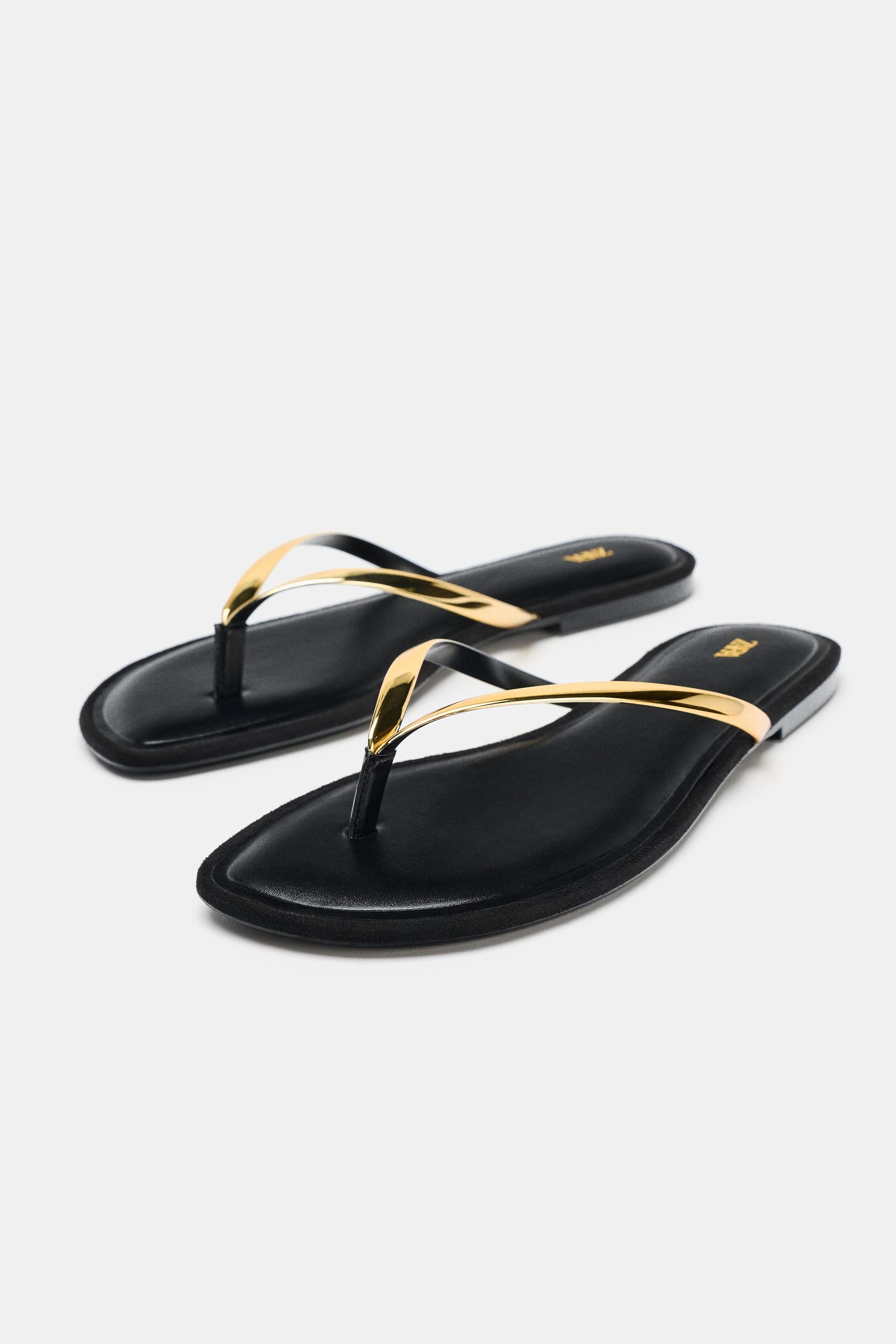 SANDALS WITH METAL DETAIL