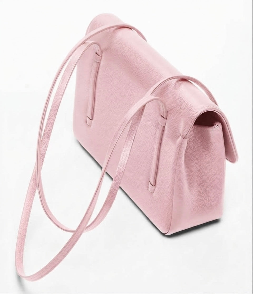 Small flap bag, grained shinny coco