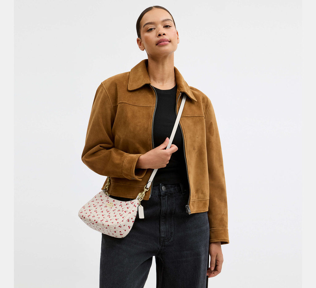 Teri Shoulder Bag In Signature Canvas