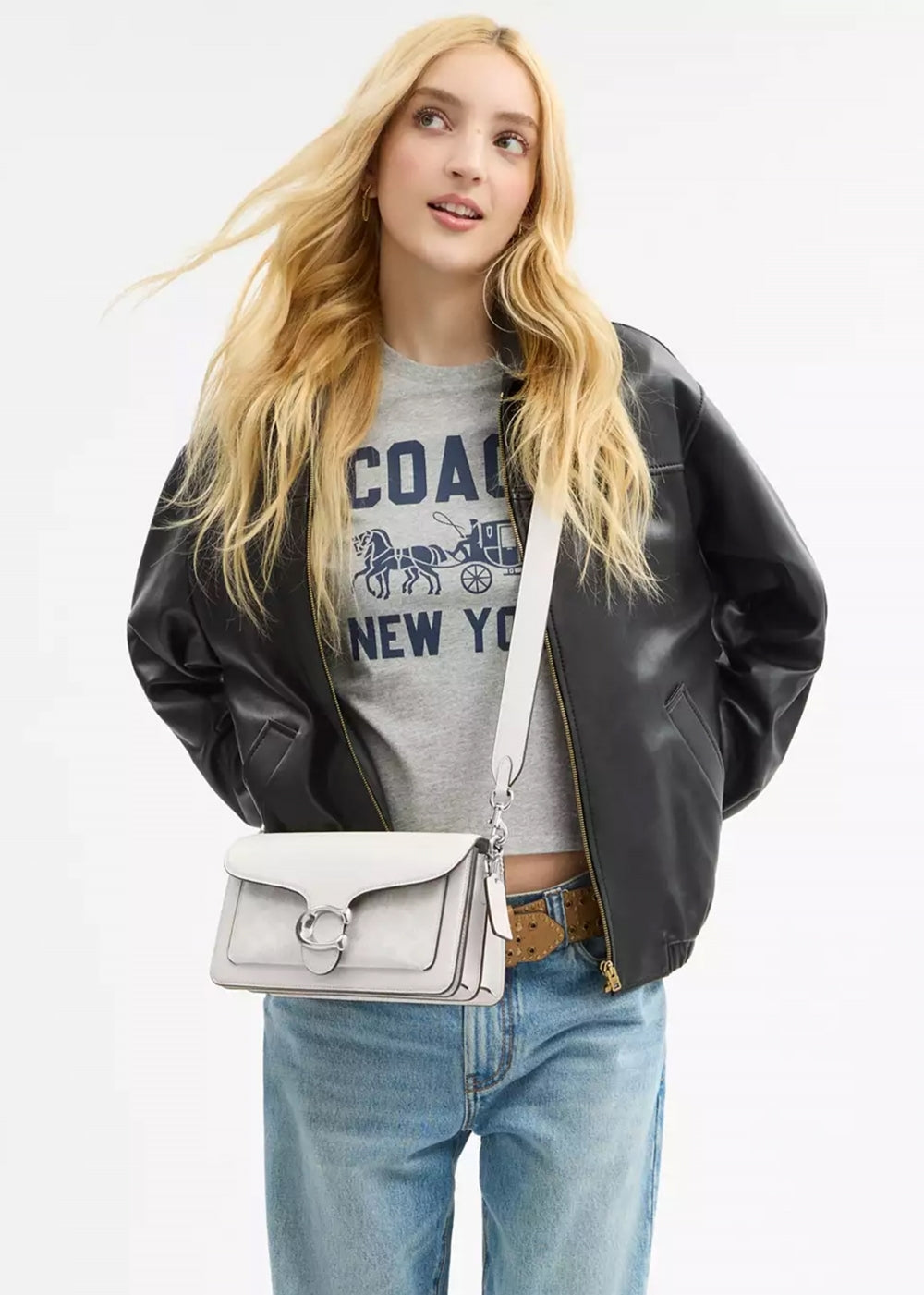 Tabby Shoulder Bag 26 Signature canvas
