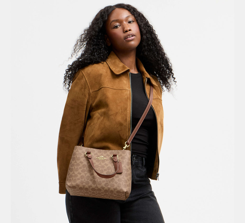 Station Carryall Bag In Signature Canvas