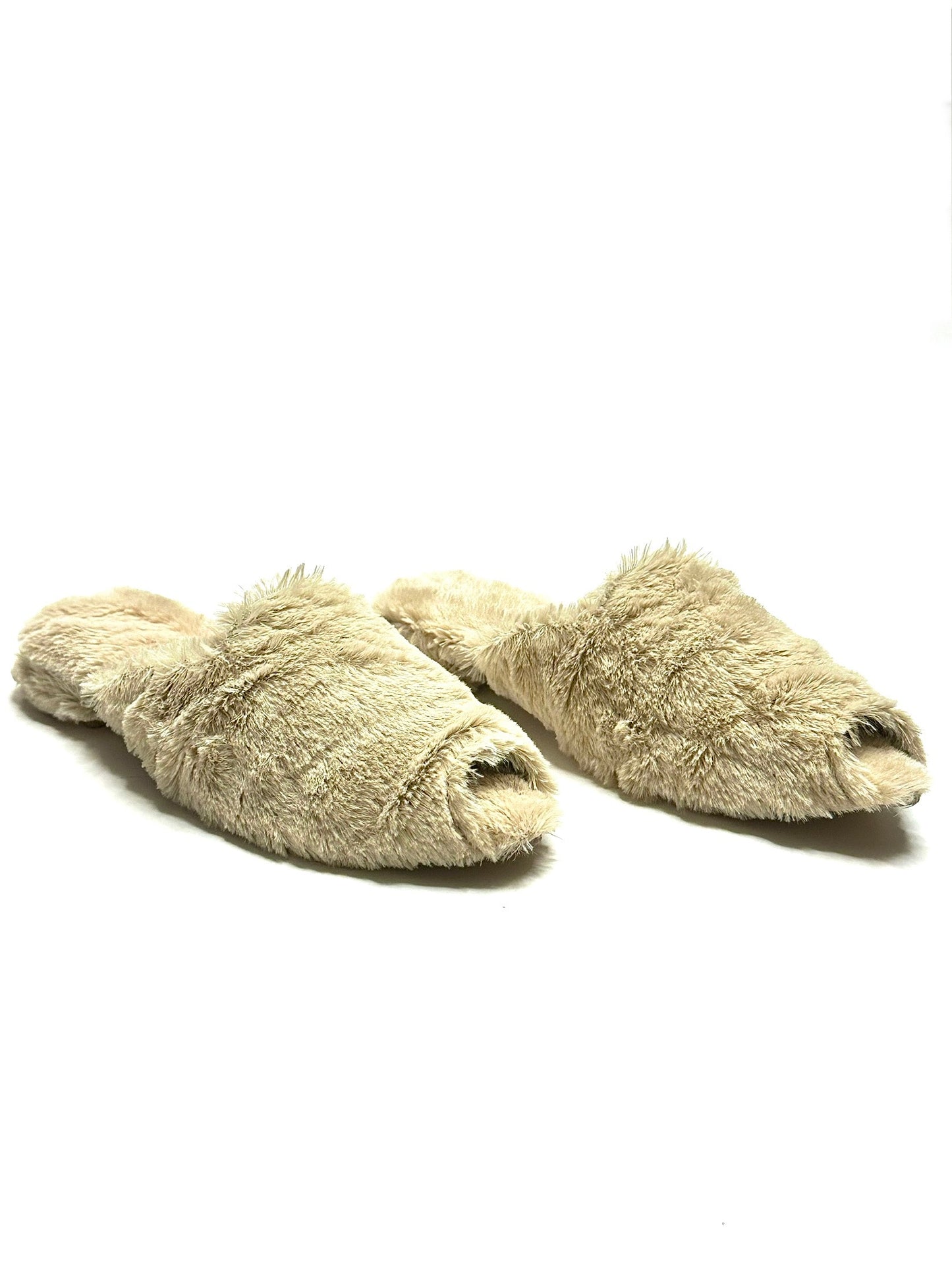 Fur slippers