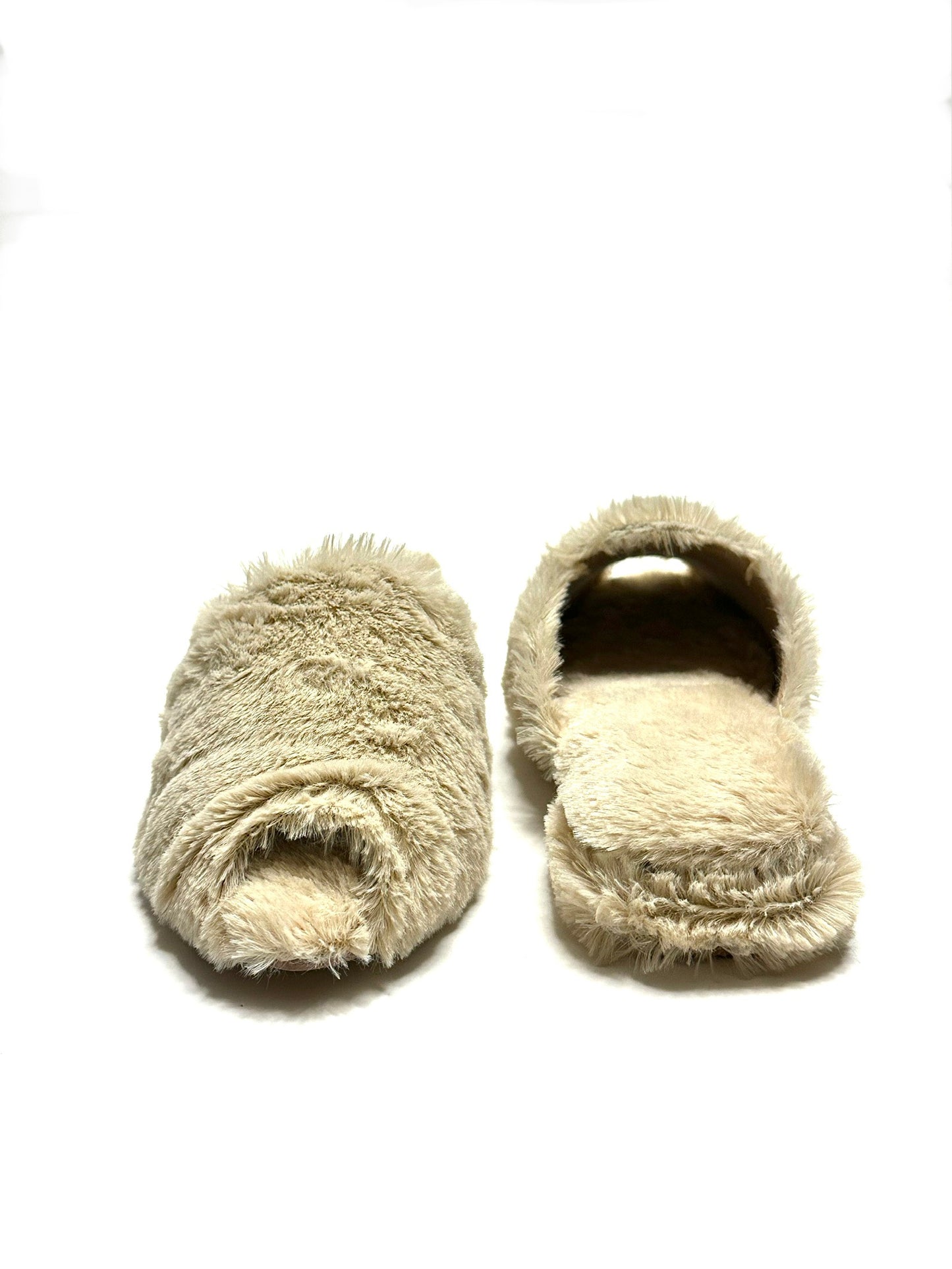 Fur slippers