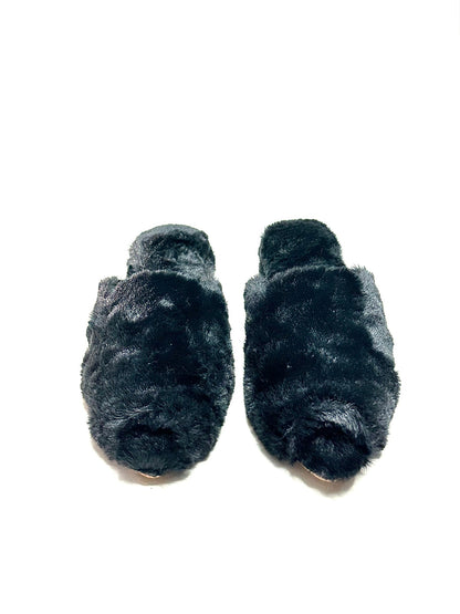 Fur slippers