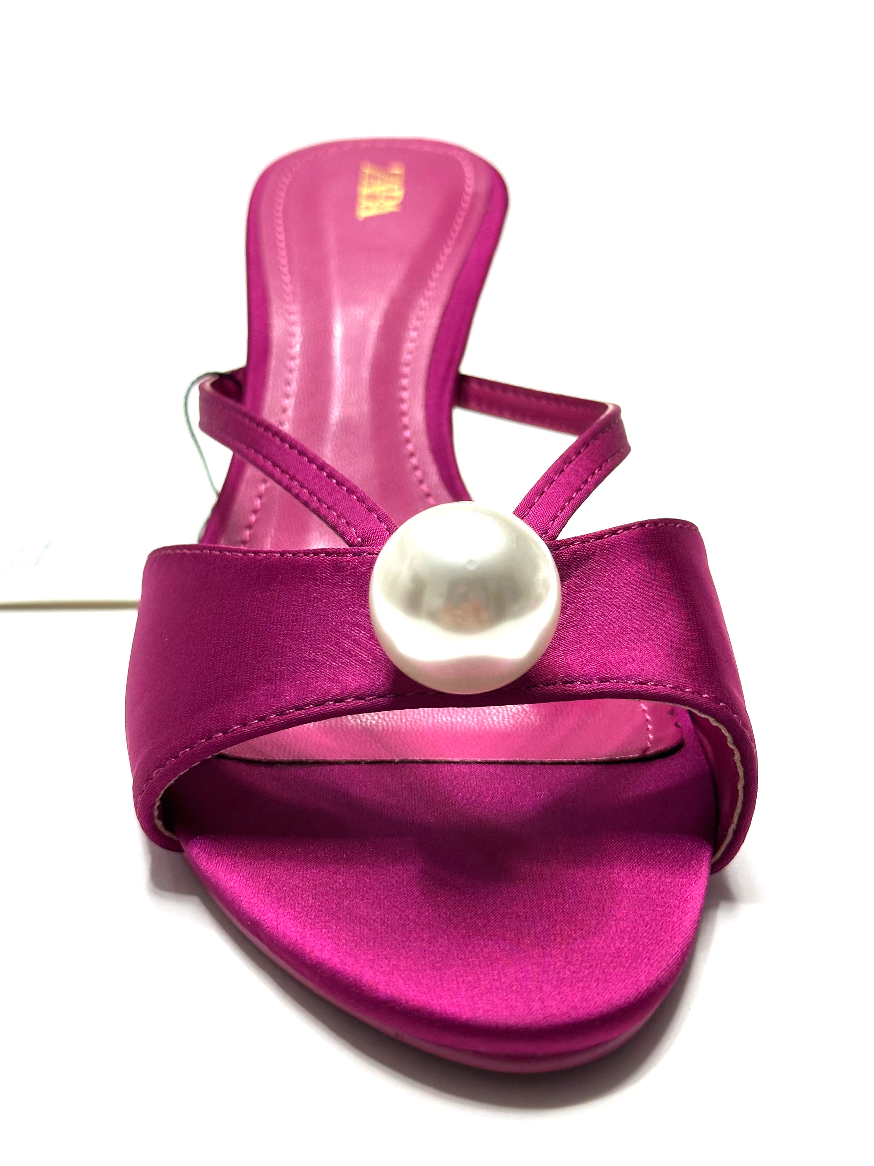 PEARL HEELED SANDALS