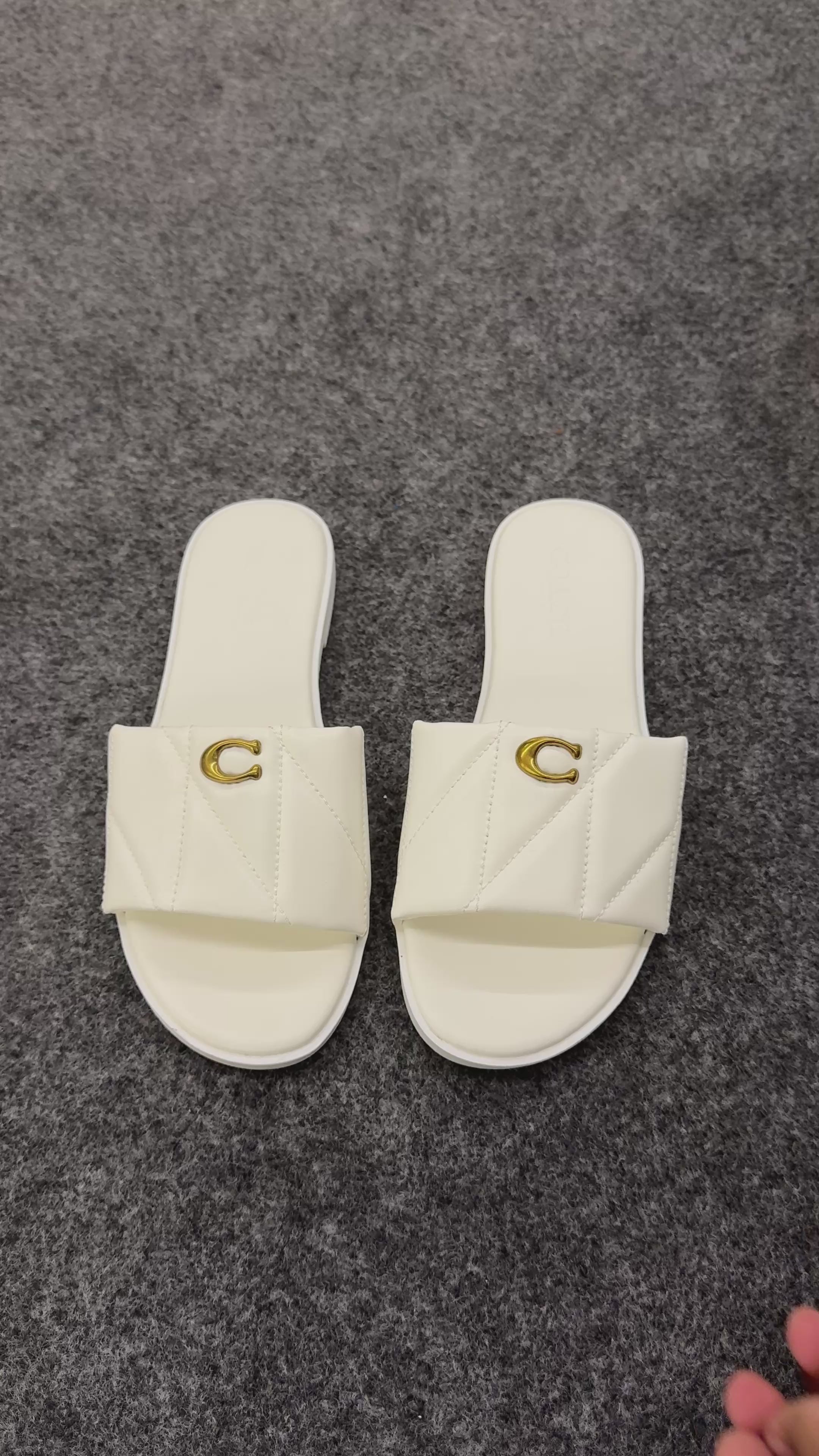 Holly sandal with quilting