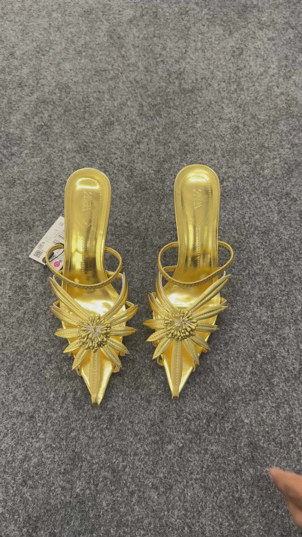 LAMINATED HIGH-HEEL SANDALS WITH FLOWER DETAIL