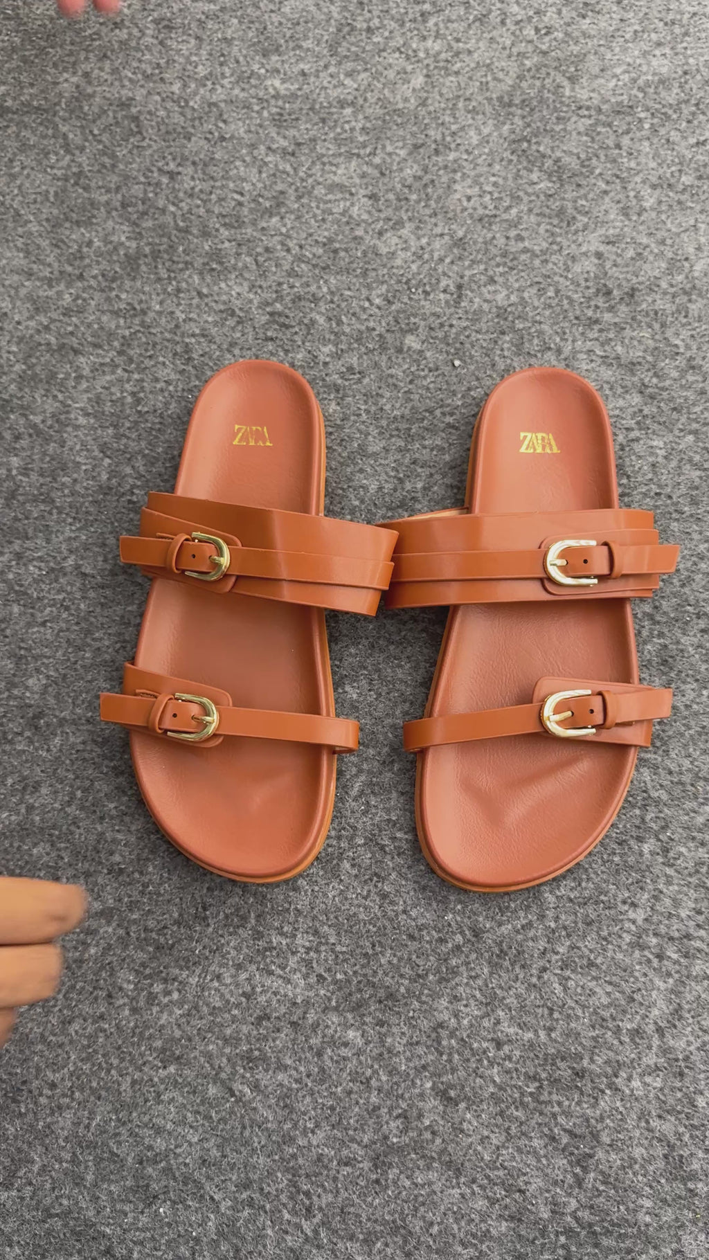 Flat slippers double buckle