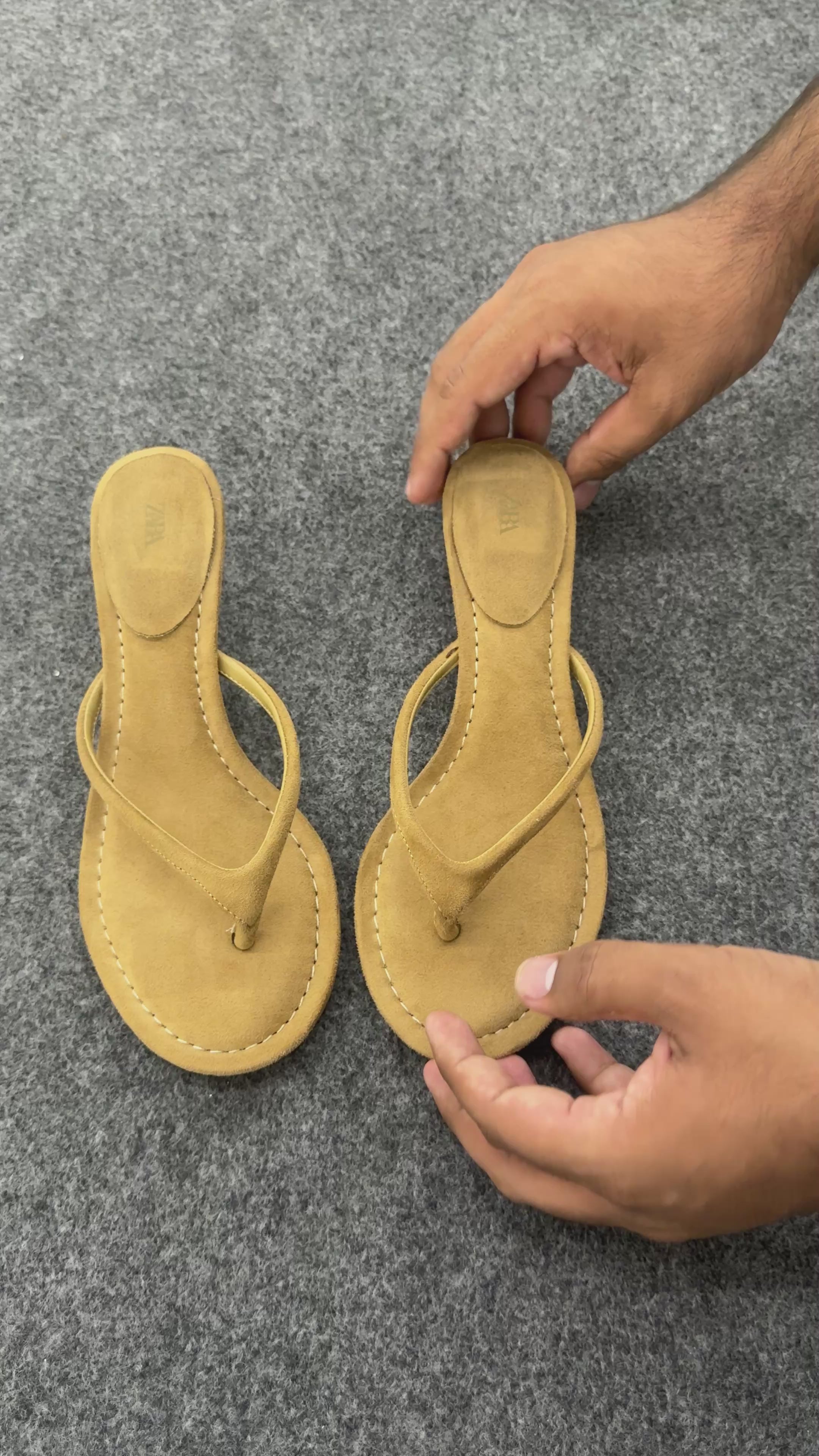 SPLIT SUEDE HEELED SANDALS
