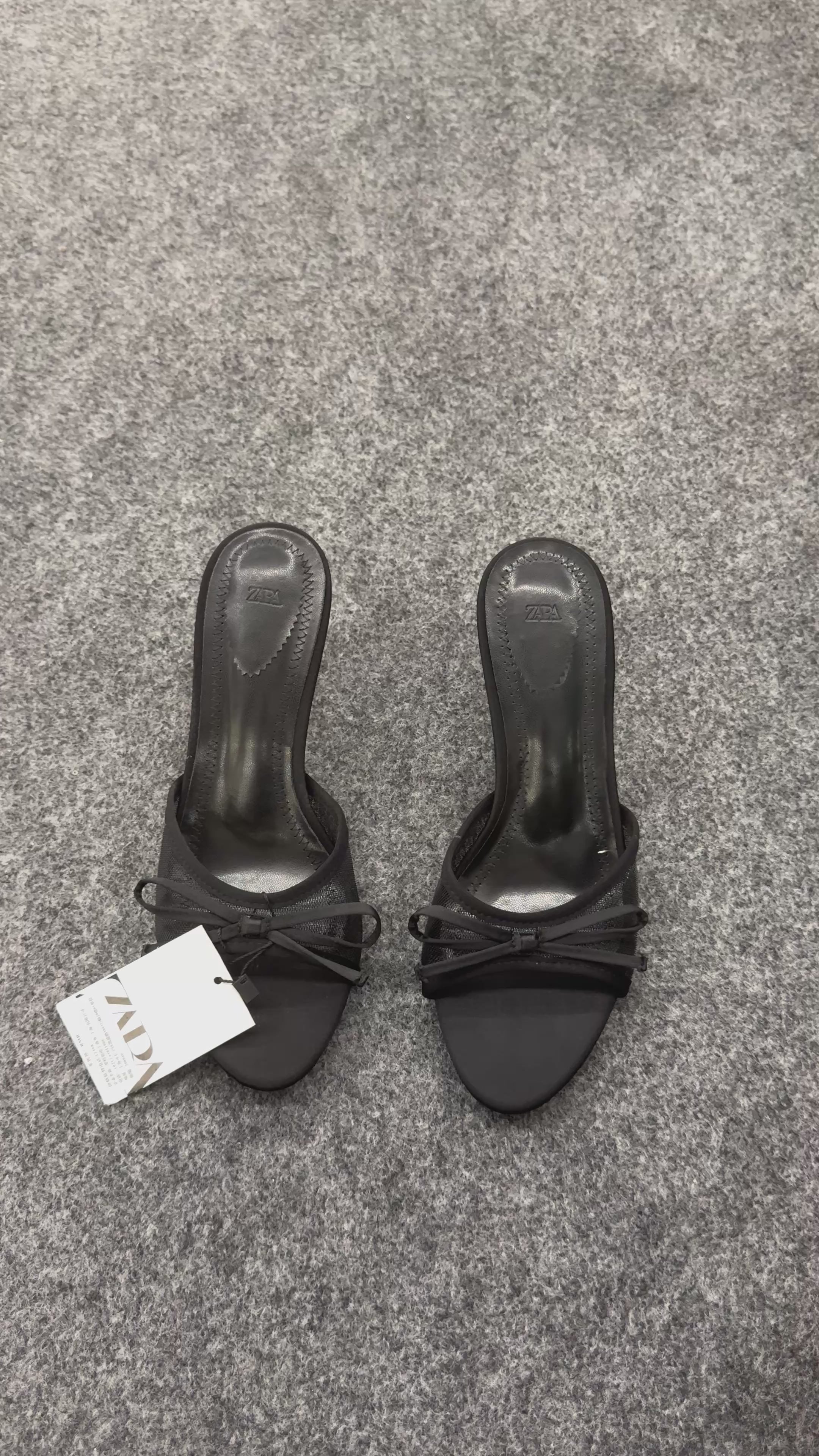 NET SANDALS WITH BOW