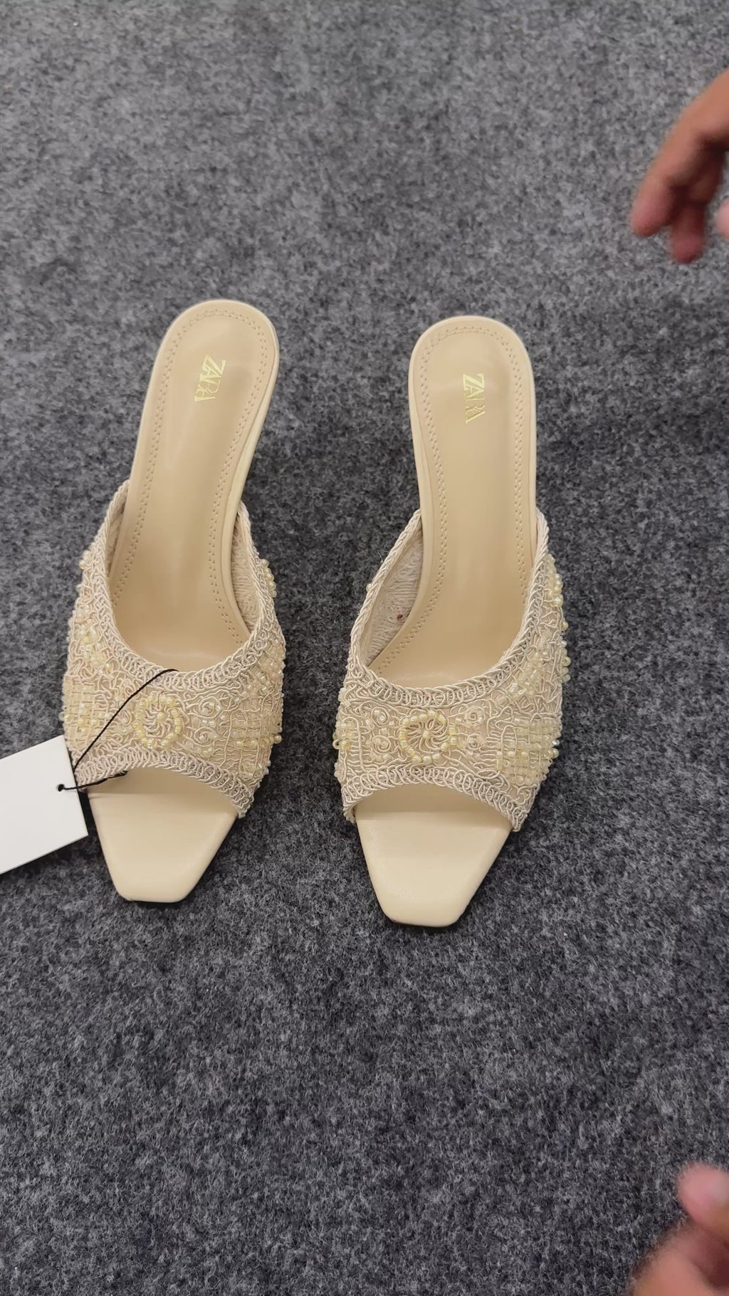 HEELED SANDALS WITH APPLIQUÉS